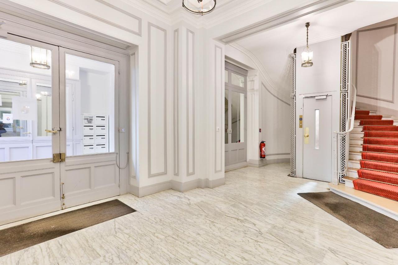 Appartement 140M2 Proche Des Champs Elysees Paris Exterior photo